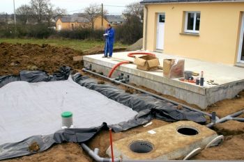 Le constructeur d'une installation d'ANC peut-il s'exonérer ou réduire sa responsabilité du fait du dysfonctionnement de l'installation au motif que les travaux ont fait l'objet d'un contrôle du SPANC?