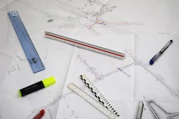 Si un bureau d’études présente une filière comme agréée, doit-il présenter la marque et le modèle?