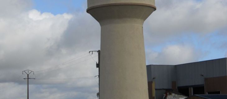 Est-il possible d'interdire la construction d'habitations à proximité d'un château d'eau?