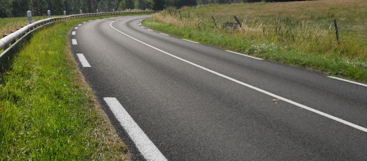 Un projet de déviation de route nationale est mis en œuvre par le département. Or, ces travaux de voirie nécessitent le déplacement de canalisations appartenant au syndicat ? Qui doit payer ce déplacement ?  