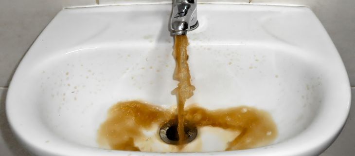 Un usager peut-il engager la responsabilité de la PRPDE pour délivrance d’une eau non conforme aux limites de qualité ? 